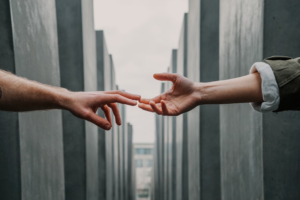 Mindful Technology Use in the Digital Age